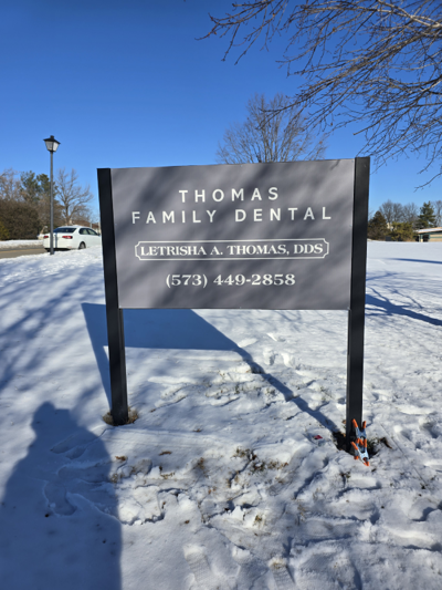 Pylon Signs Photo